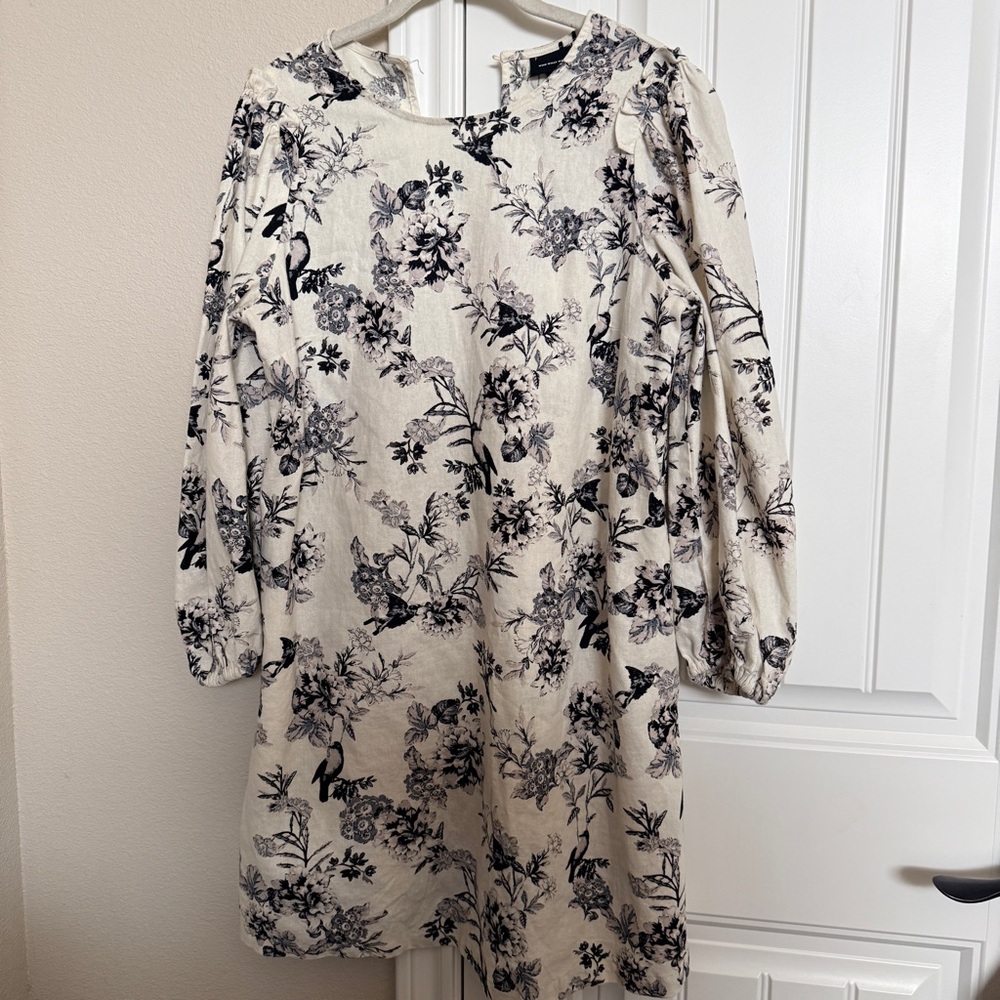 Who What Wear Black and Cream Floral Toile Print Dress Size Medium